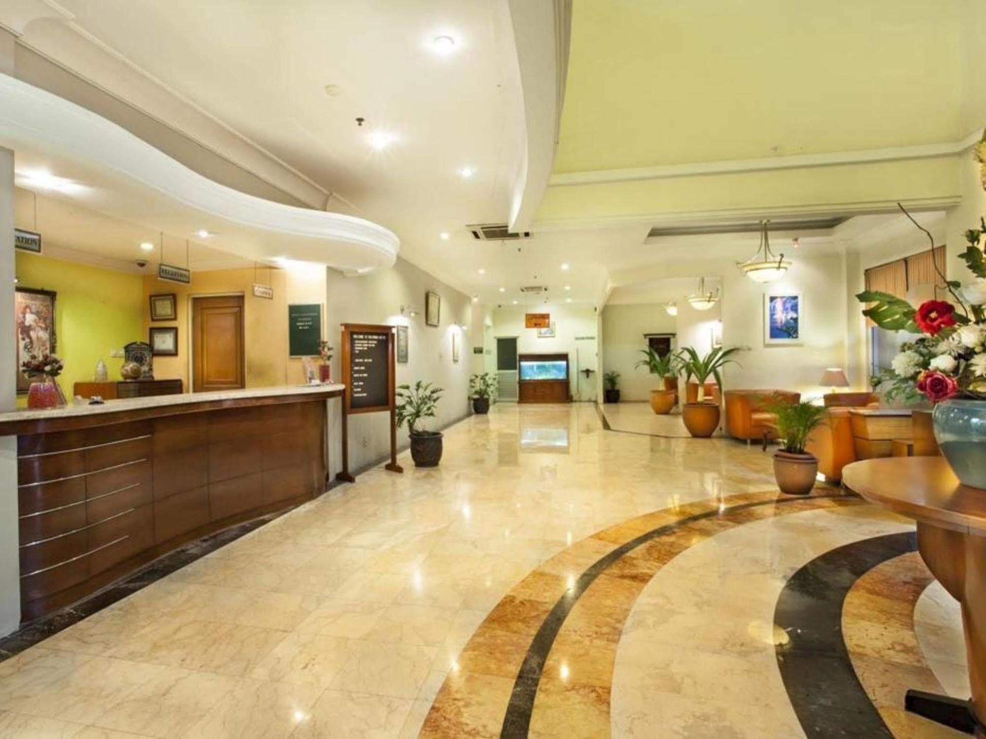 Nalendra Hotel 3*